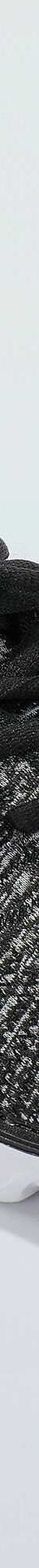 Baskets légères surpiquées à lacets (gris / noir) Baskets légères surpiquées à lacets (gris / noir)